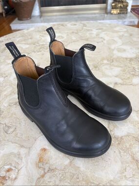 Blundstone Classics Chelsea Leather Boots - Black